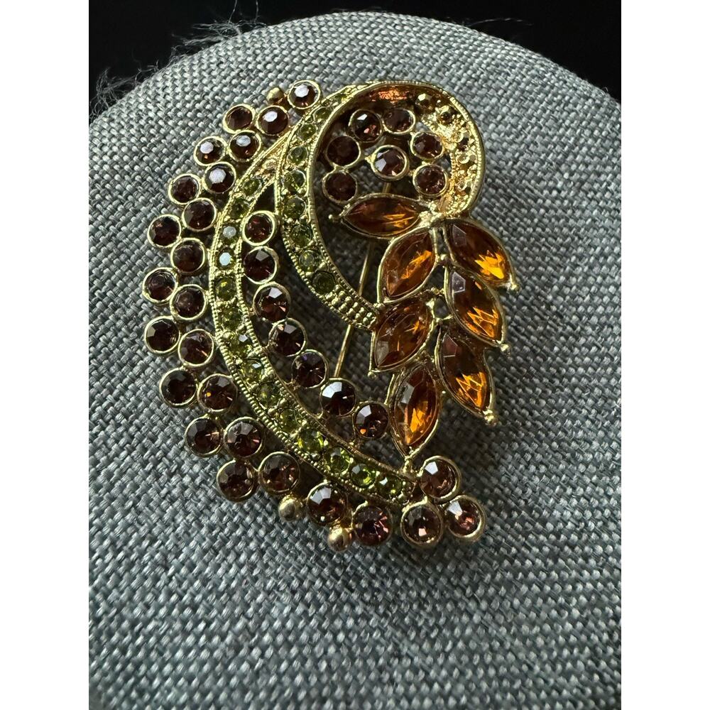 Vintage Rhinestone Paisley Brooch Gold Tone Amber Topaz Color Cocktail Artsy
